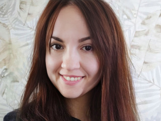Alter: 33 / Skorpion - Alter: 171 / normal - Geschlecht: weiblich - Ausrichtung: heterosexuell - Haare: brünett / lang - Piercing: keins - bewebmaster-Alter: B - Hautfarbe: weiss - Augen: braun - Rasur: teilrasiert